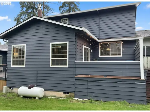 1110 NW Springwood Ln, McMinnville, OR 97128