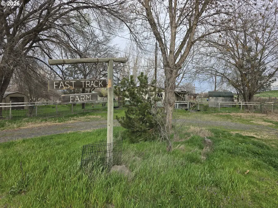 80261 S Edwards Rd, Hermiston, OR 97838 - #2