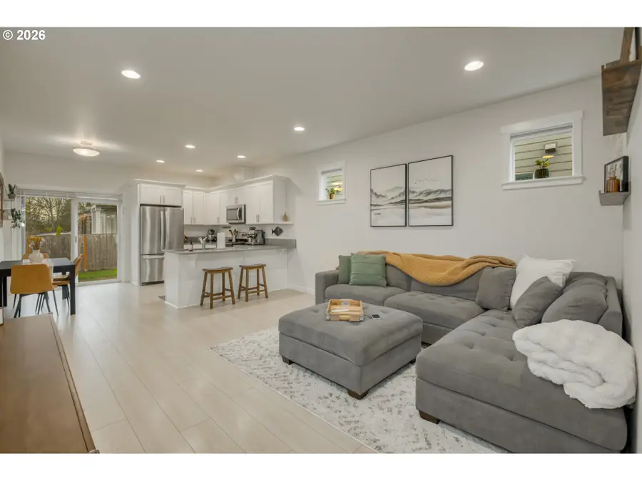 1636 S Mike Dr, Newberg, OR 97132 - #3