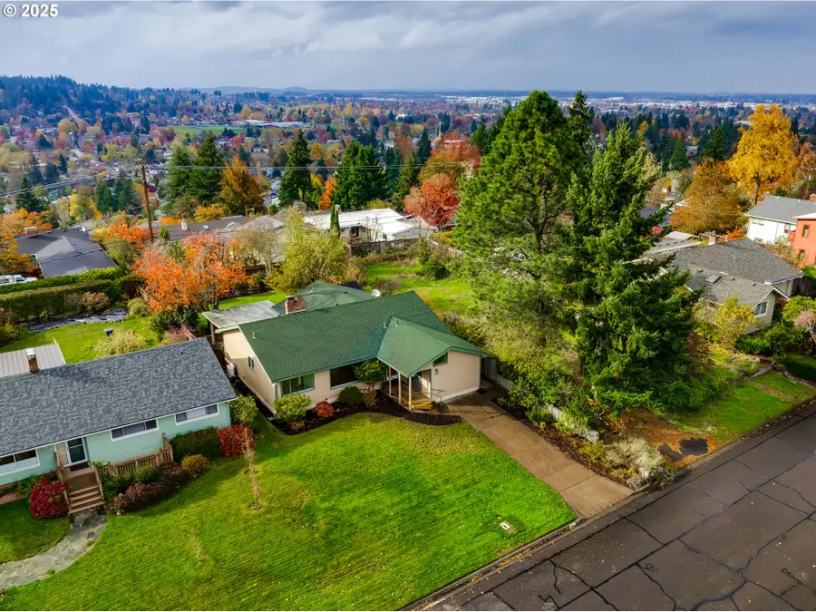 2550 Lawrence St, Eugene, OR 97405 - Image #3