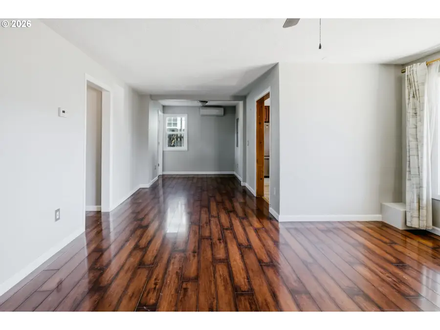 2415 SE 84th Ave, Portland, OR 97216 - #3