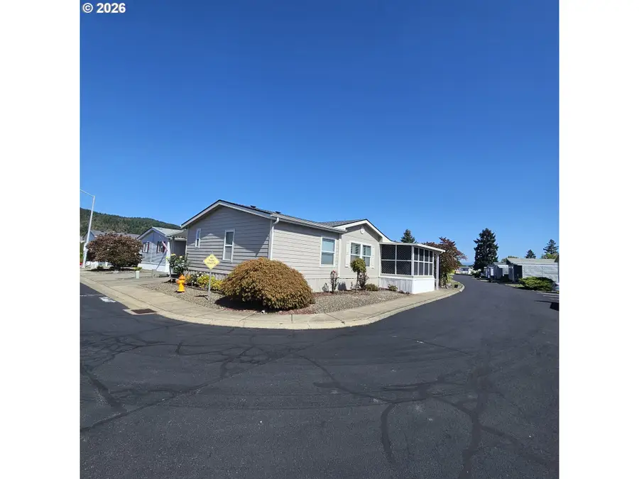 1200 E Central Ave #163, Sutherlin, OR 97479 - #2