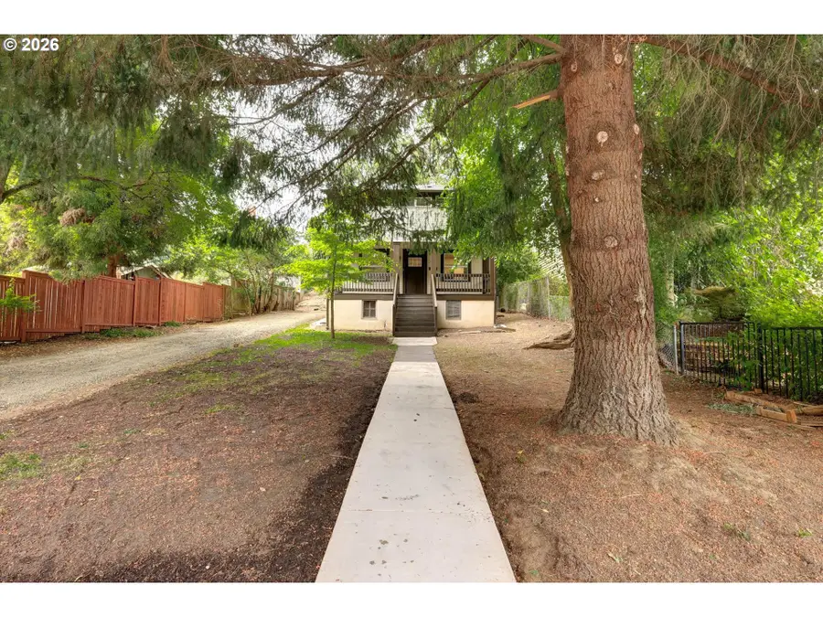 1827 SE Oak St, Portland, OR 97214 - #2
