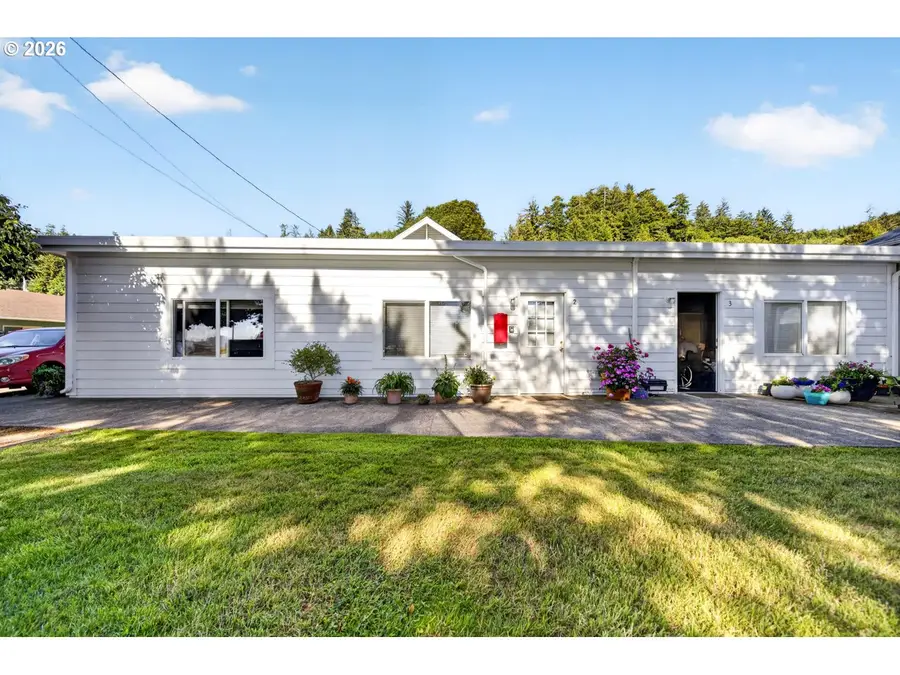 160 Spring St, Gardiner, OR 97441 - #3