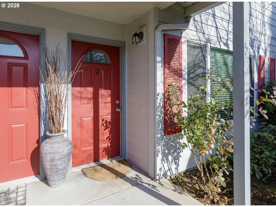 697 32nd St, Washougal, WA 98671 - #2