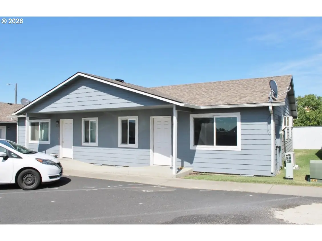 217 NW 8th Ave, Milton Freewater, OR 97862 - #1