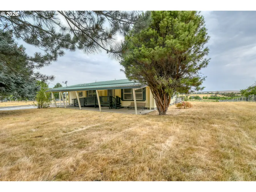 75055 W Oregon Ln, Irrigon, OR 97844 - #3