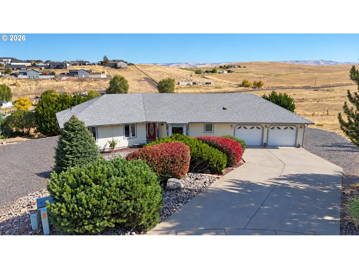 1180 SW Theta Ct, Pendleton, OR 97801 - #1