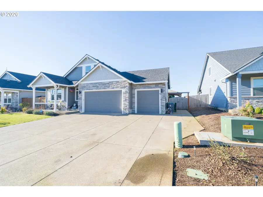 459 NE Cedar St, Sublimity, OR 97385 - #3