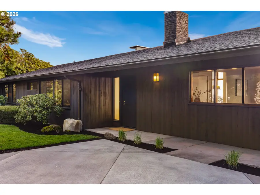 1209 SW Hessler Dr, Portland, OR 97239 - #2