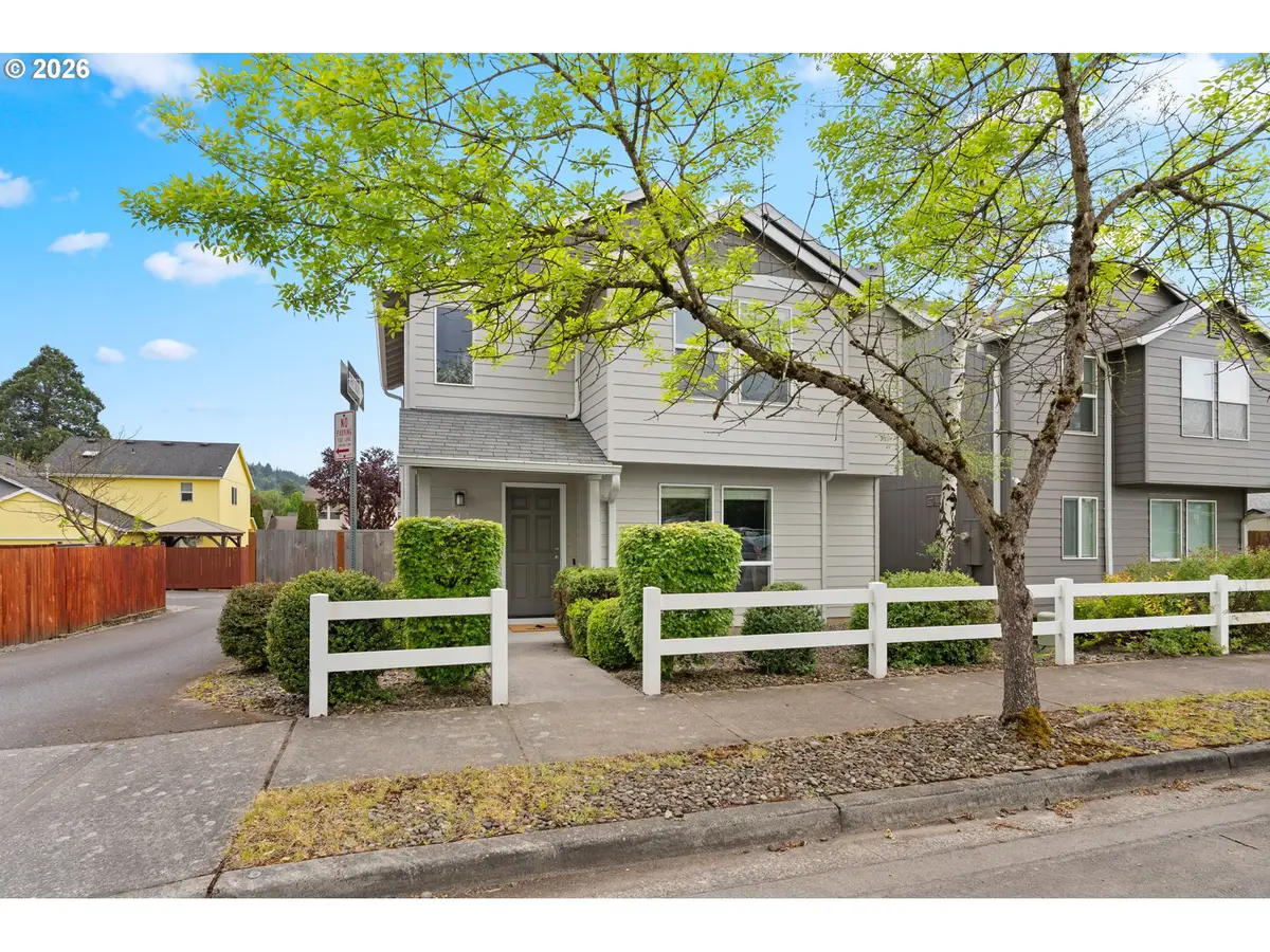 647 SE Hogan Rd, Gresham, OR 97080 - #1