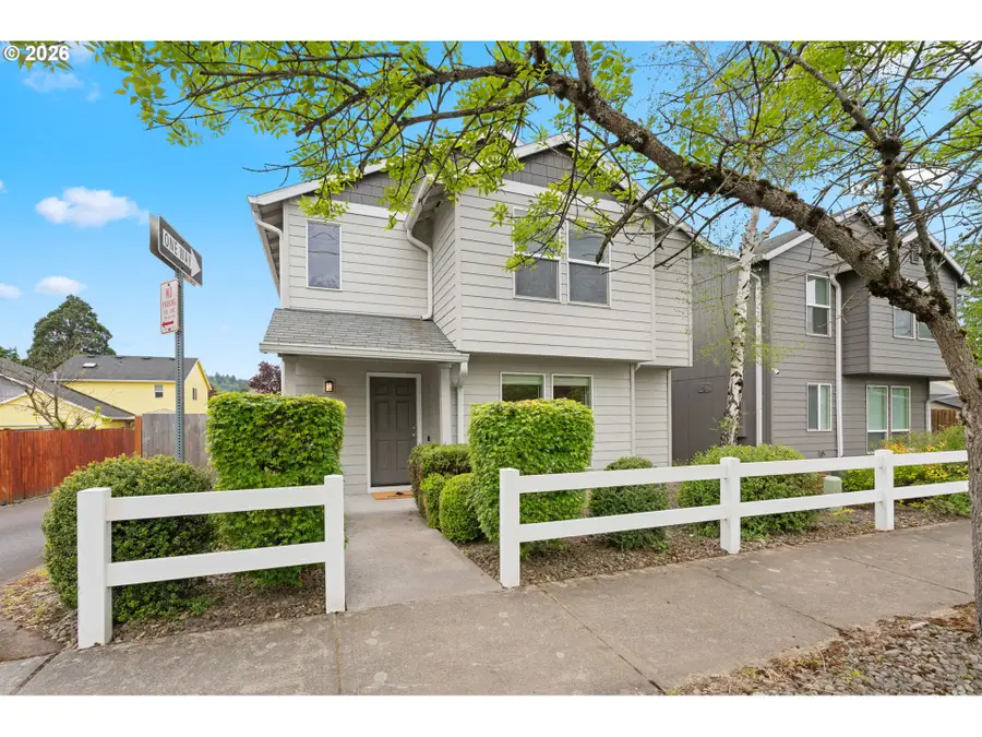 647 SE Hogan Rd, Gresham, OR 97080 - #2