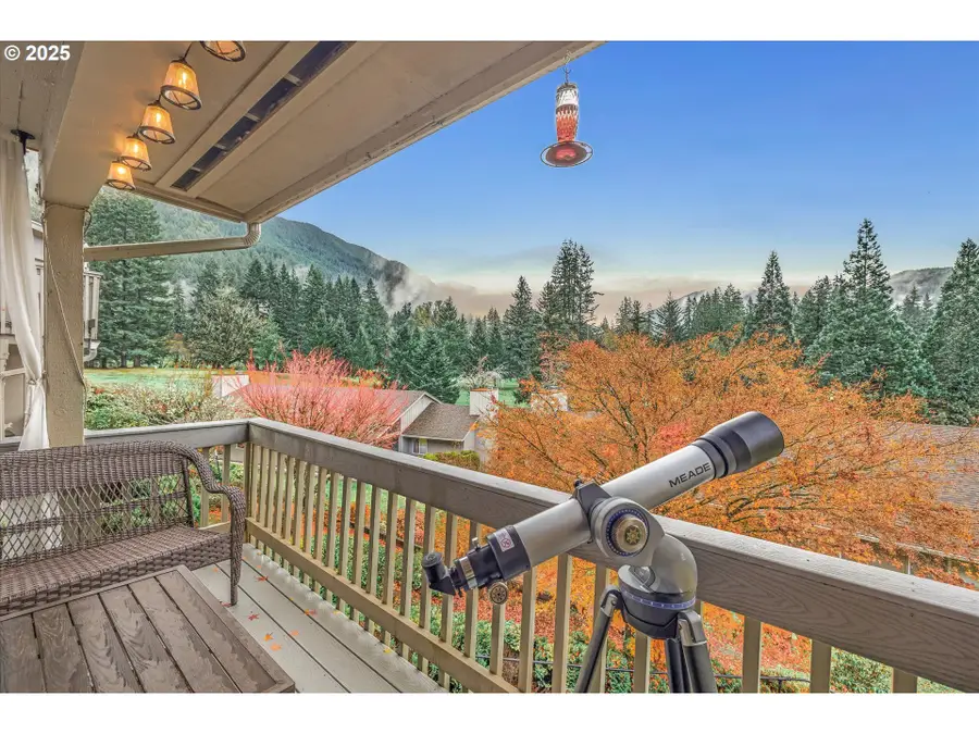 68653 E Bowmans Cir, Welches, OR 97067 - Image #2