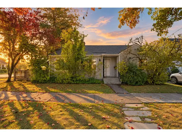 890 E 22nd Ave, Eugene, OR 97405