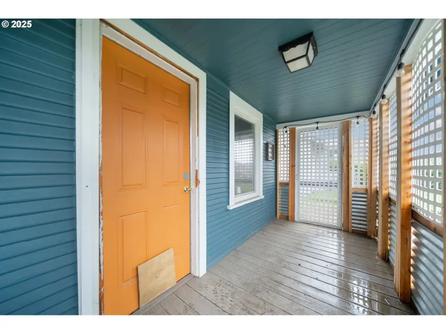 283 18th Ave, Longview, WA 98632 - Image #3