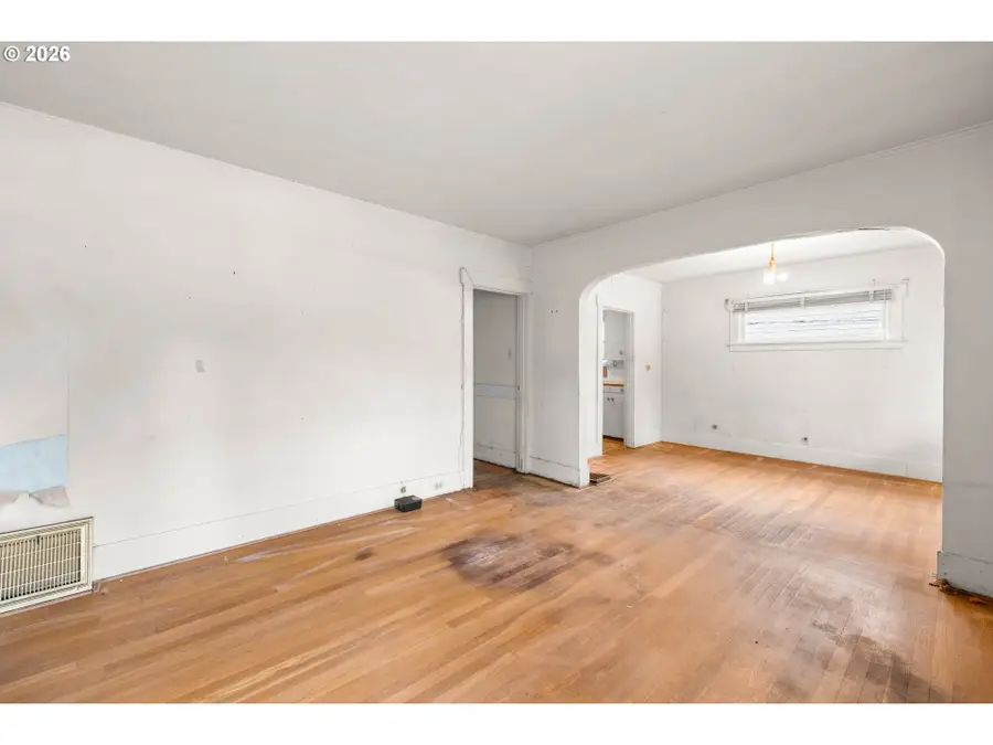 1724 NE 49th Ave, Portland, OR 97213 - #2