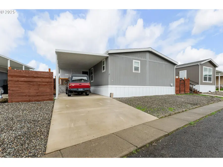 222 NW Broc Dr, Winston, OR 97496 - Image #3