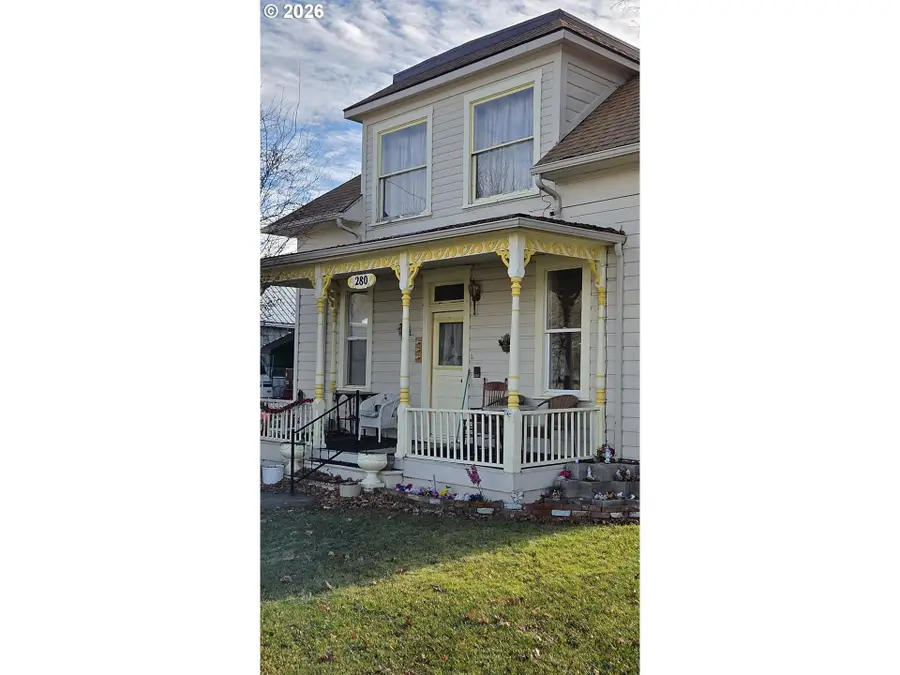 280 Water St, Heppner, OR 97836 - #3