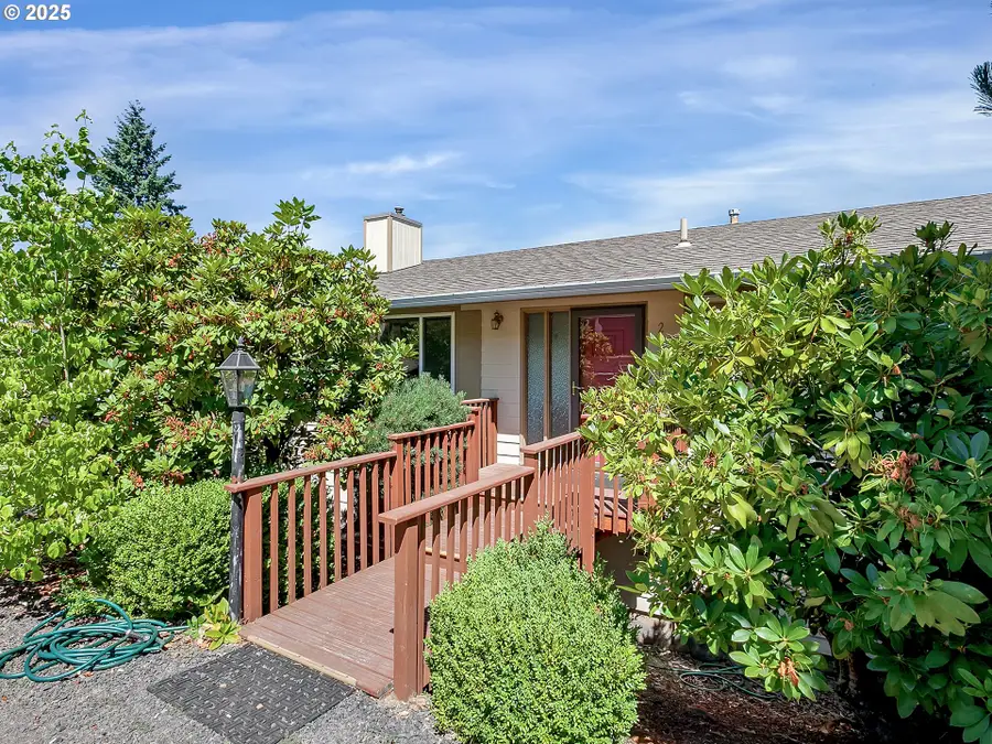 22805 SW Highland Dr, Sherwood, OR 97140 - #2