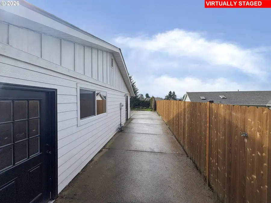 17460 SE Sunnyside Rd, Damascus, OR 97089 - #2