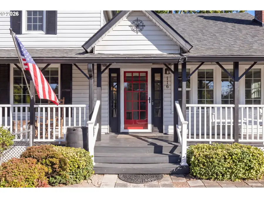116 S 4th Ave, Ridgefield, WA 98642 - #2