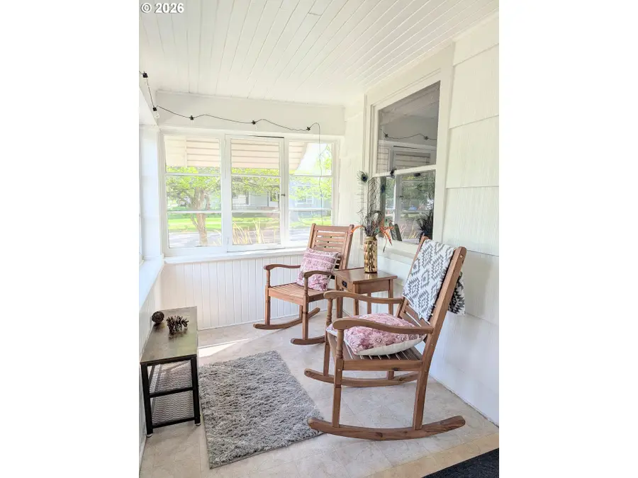 1602 7th St, La Grande, OR 97850 - #3