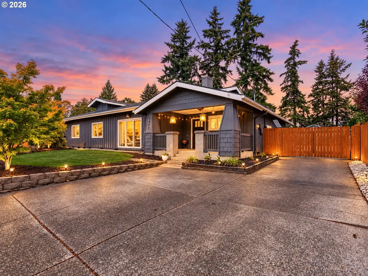 5995 Shakespeare St, Northwest Clackamas, OR 97035 - #1