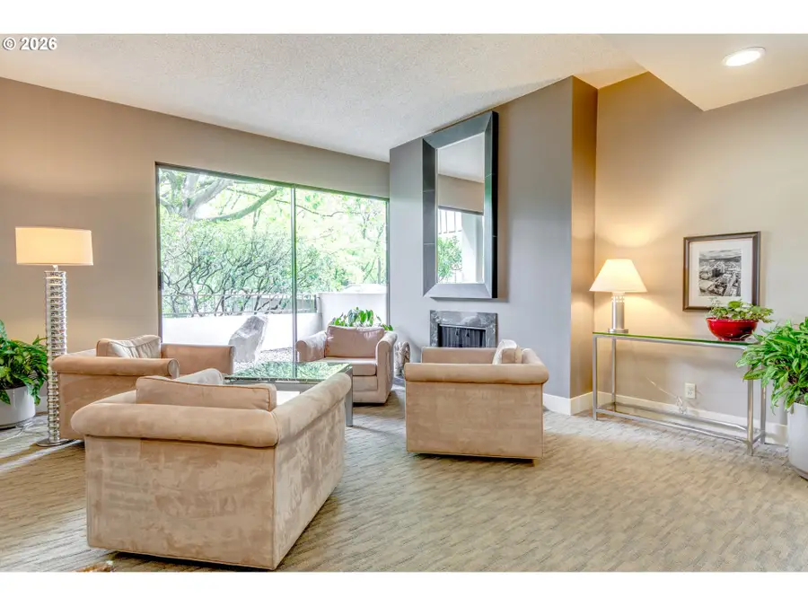 2211 SW 1st Ave #802, Portland, OR 97201 - #2