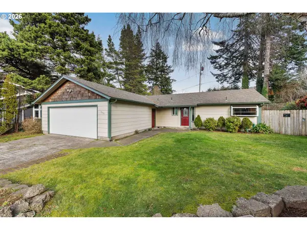 3461 Scott Ct, NorthBend, OR 97459