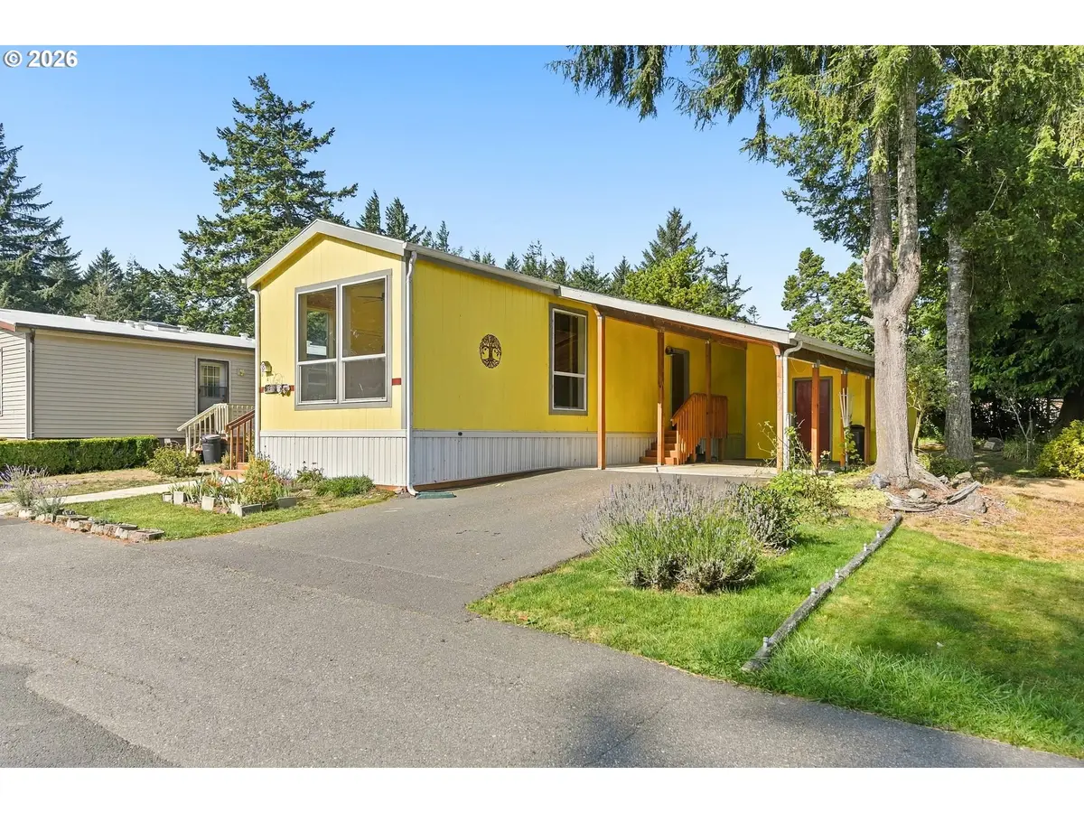 472 Shorepines Pl, Coos Bay, OR 97420 - #1