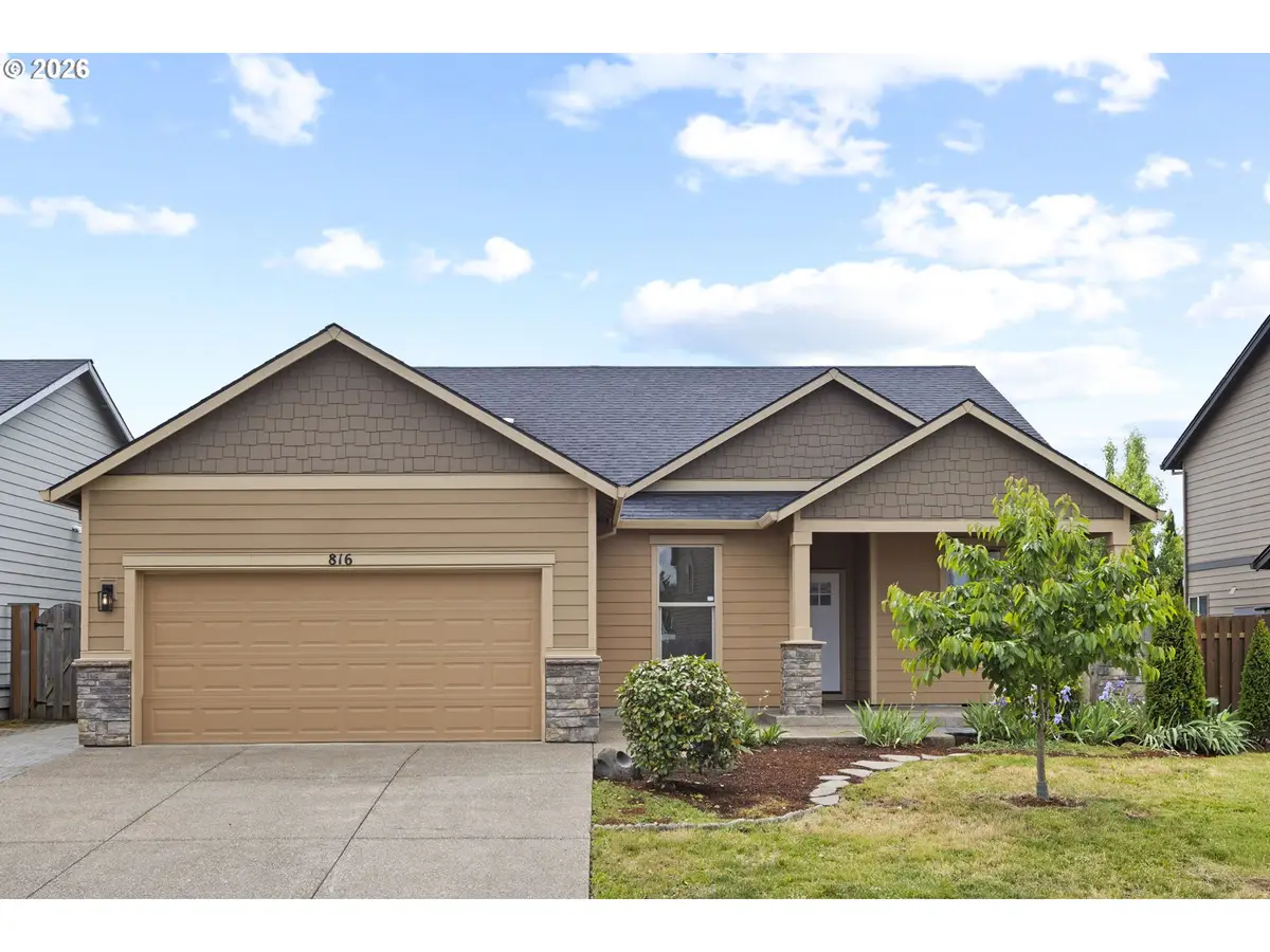 816 Julie Ln, Molalla, OR 97038 - #1