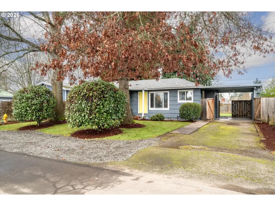 590 Flamingo Ave, Springfield, OR 97477 - #3