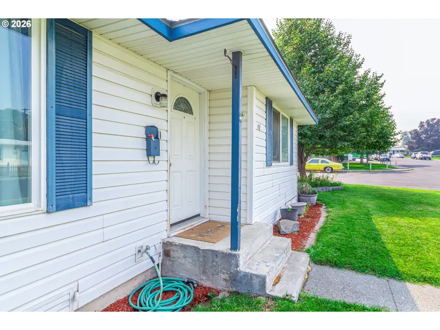 48 W Cedar Dr, Hermiston, OR 97838 - #3