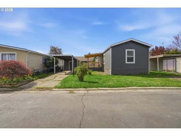 1103 N Springbrook Rd #37, Newberg, OR 97132