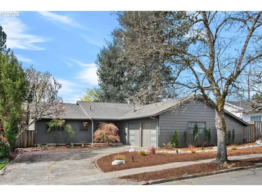 3005 SW 113th Ave, Beaverton, OR 97005 - #2