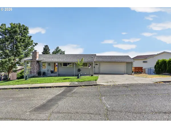 713 E 21st Pl, TheDalles, OR 97058