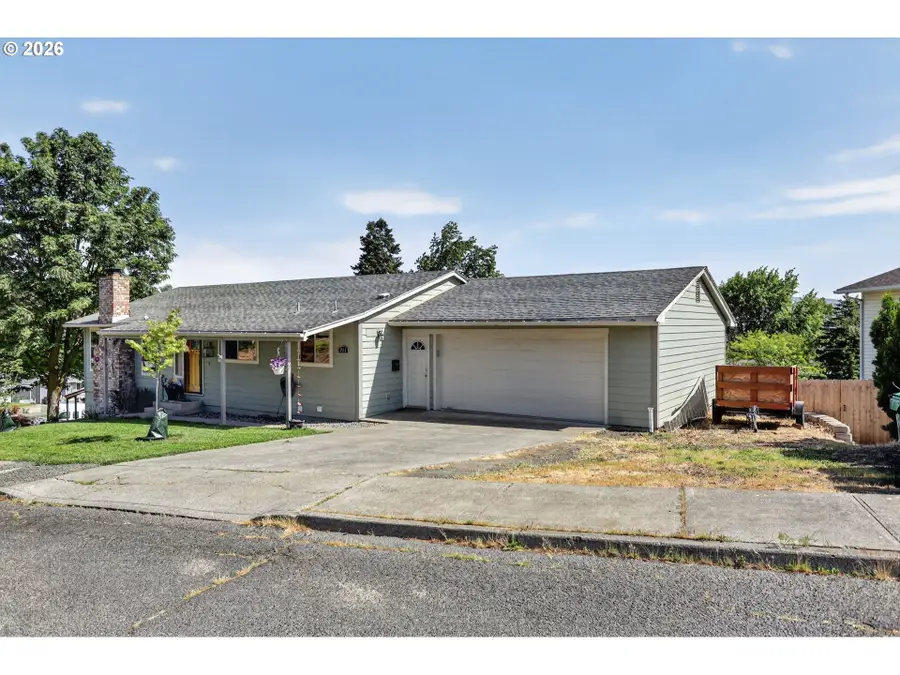 713 E 21st Pl, The Dalles, OR 97058 - #3