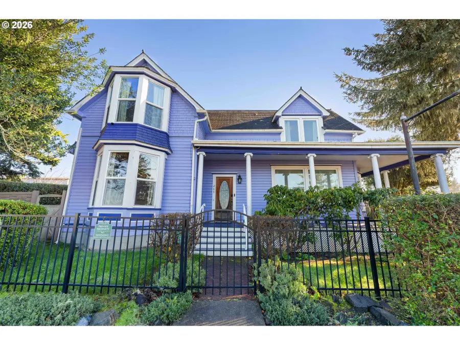 265 S Empire Blvd, Coos Bay, OR 97420 - #2