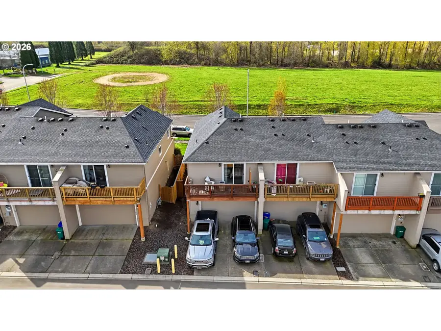 2243 SE 19th St, Gresham, OR 97080 - #3
