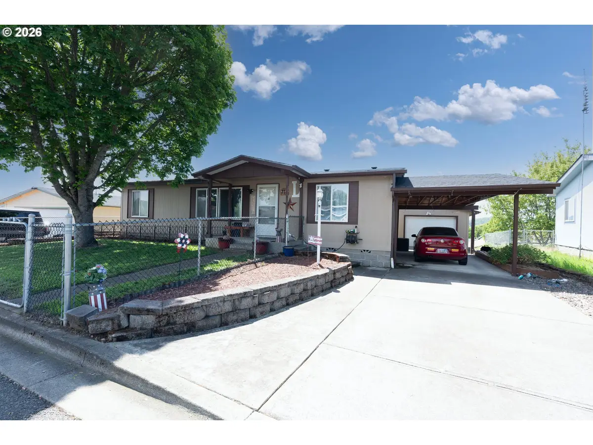 310 Monte Dr, Roseburg, OR 97471 - #1