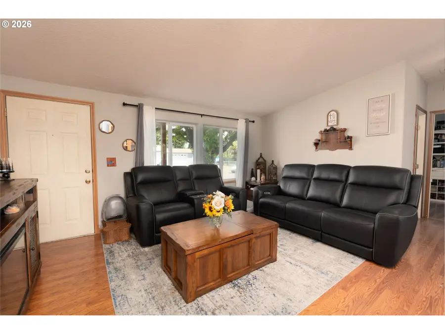 310 Monte Dr, Roseburg, OR 97471 - #3