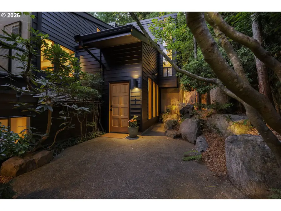 4202 SW Melville Ave, Portland, OR 97239 - #2