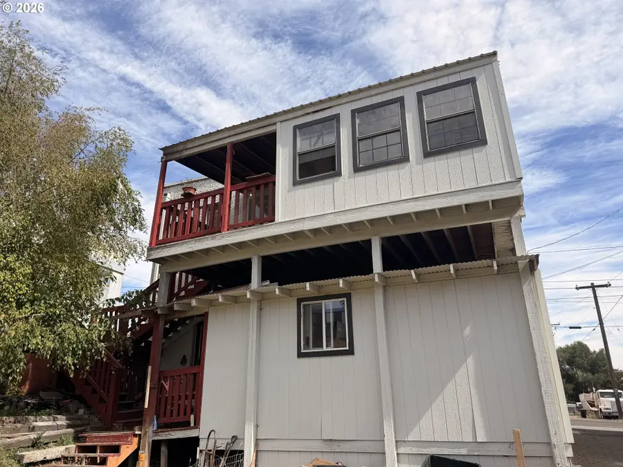 1005 1st St, Moro, OR 97039 - #2
