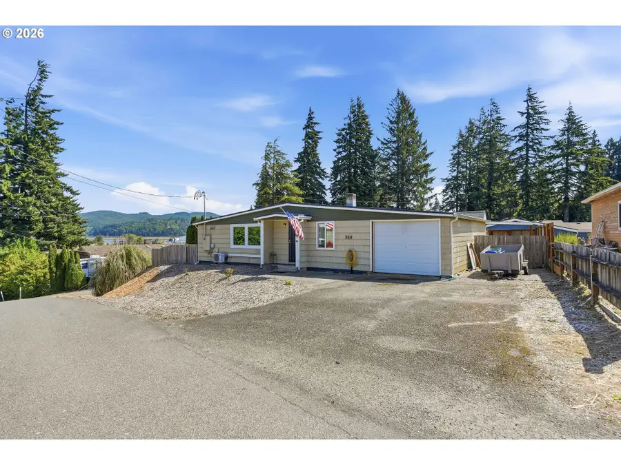 340 16th Ave, Coos Bay, OR 97420 - #2