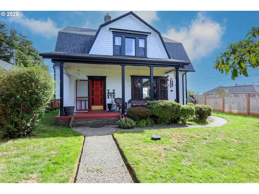 1493 Sherman Ave, North Bend, OR 97459 - #2