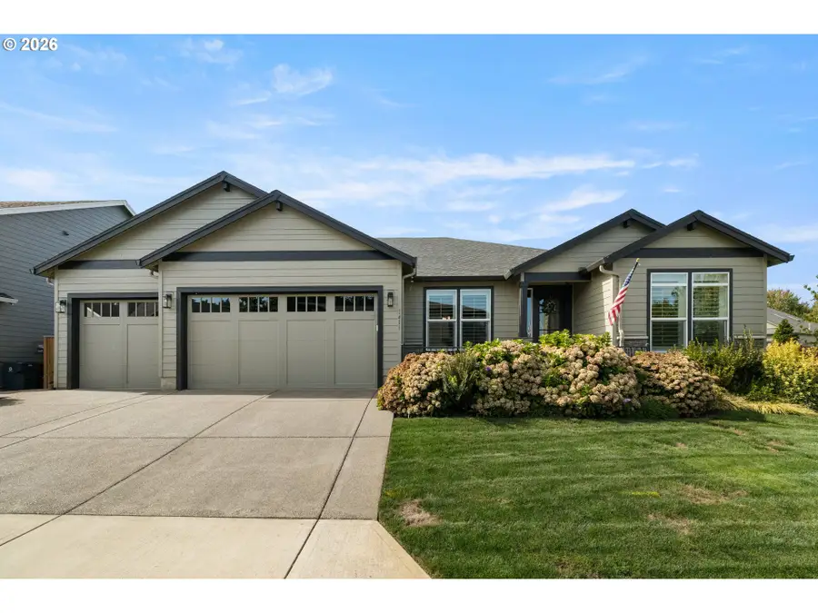 1411 NE 17th Ave, Canby, OR 97013 - #2