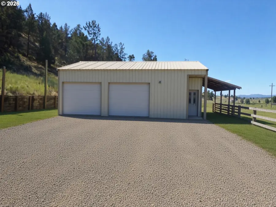 6320 Philpott Ln, Bonanza, OR 97623 - #2