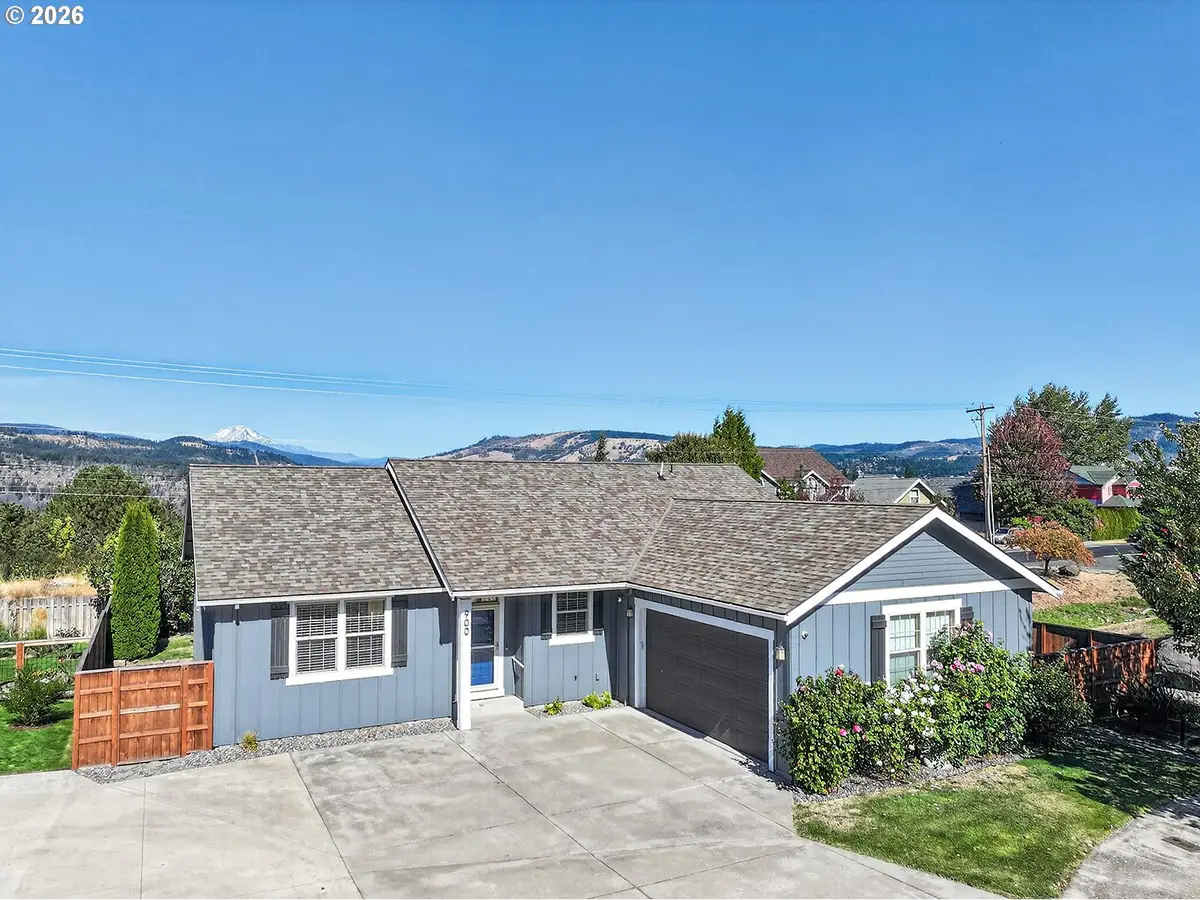 900 Falcon Ct, Hood River, OR 97031 - #1