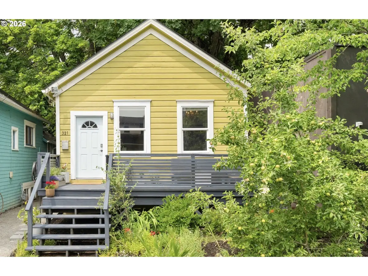 321 NE Stanton St, Portland, OR 97212 - #1