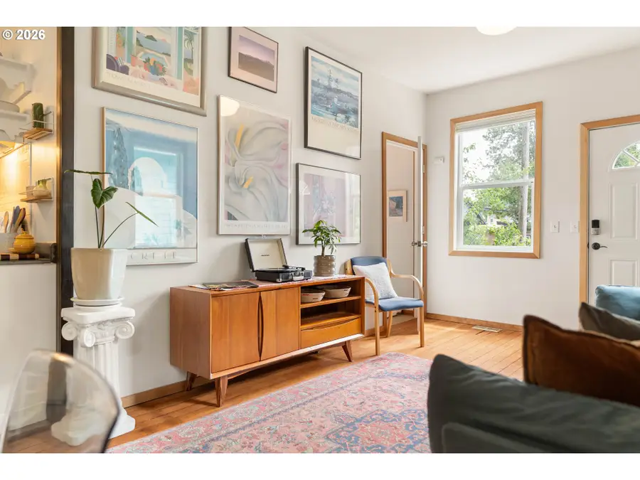 321 NE Stanton St, Portland, OR 97212 - #2